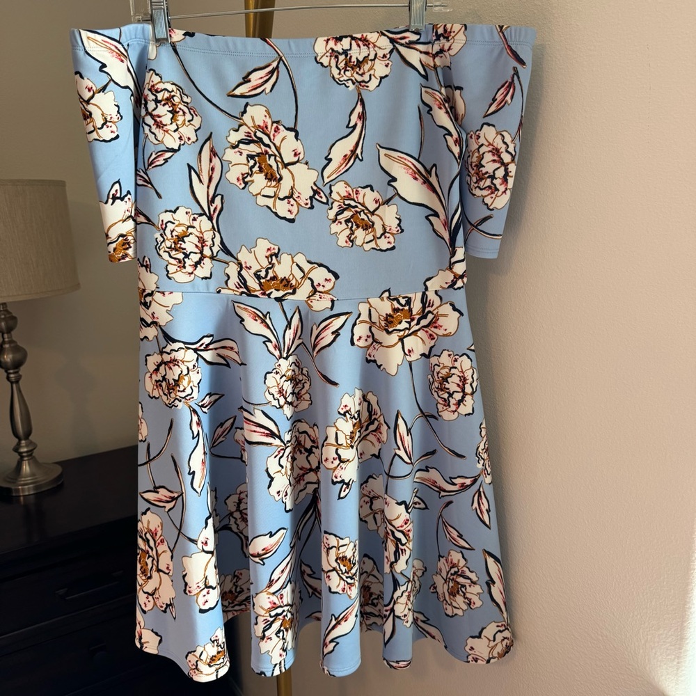 Nine Britton Pastel Blue Floral Off The Shoulder Knit Dress - Large